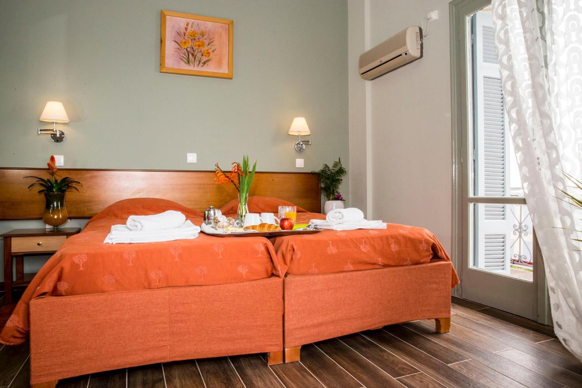 Togias Hotel Aegina ภายนอก รูปภาพ