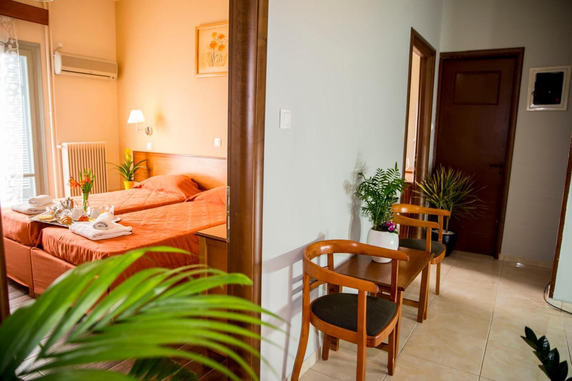 Togias Hotel Aegina ภายนอก รูปภาพ