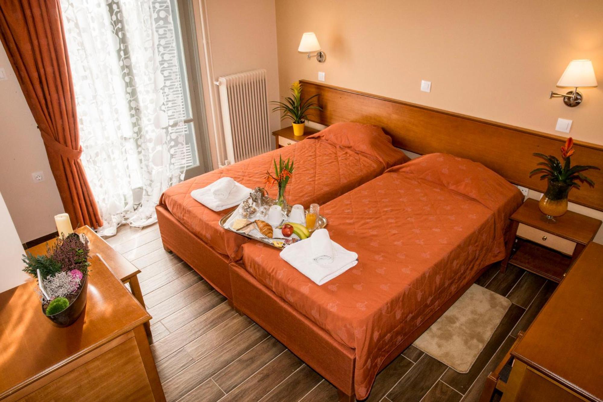 Togias Hotel Aegina ภายนอก รูปภาพ